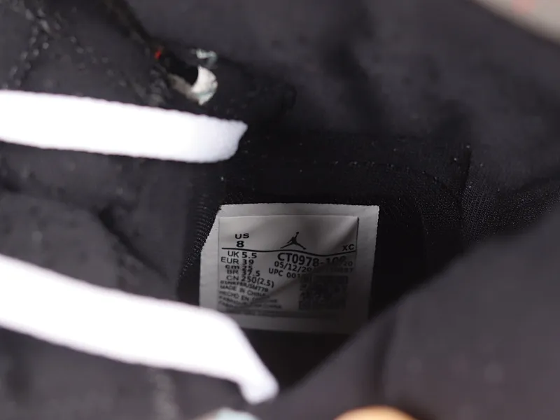 All categories Air Jordan Jordan series basketball shoes Air Jordan 1 High Air Jordan 1 Zoom CMFT AJ1 Joe 1 white and green color matching CT0978-100